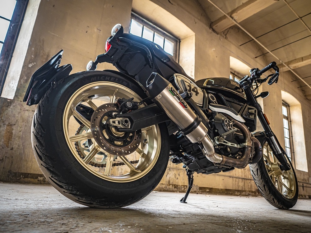 Scarico compatibile con Ducati Scrambler 800 2017-2020, GP Evo4 Titanium, Terminale di scarico omologato,fornito con db killer estraibile,catalizzatore e collettore