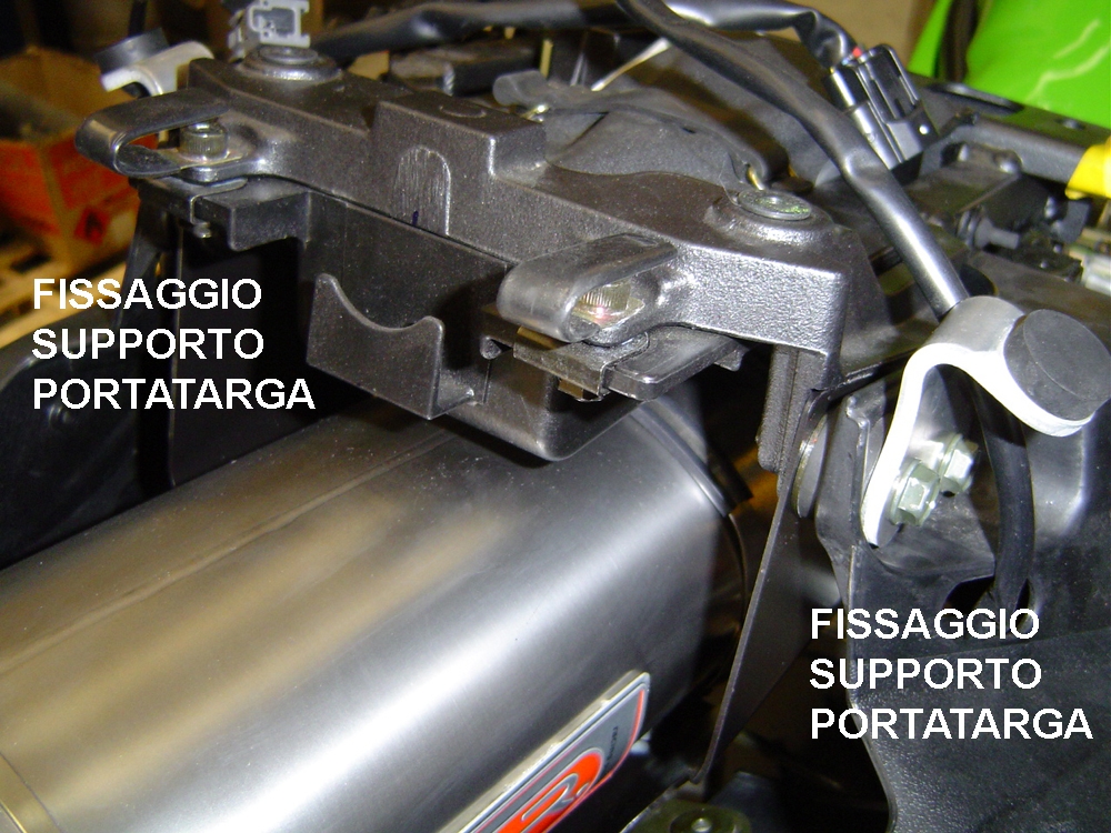 Scarico compatibile con Kawasaki Zx-6R 2005-2006, Tiburon Poppy, Scarico omologato, silenziatore con db killer estraibile e raccordo specifico