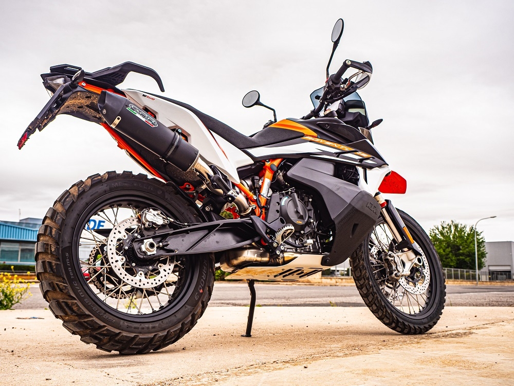 Scarico compatibile con Ktm Adventure 890 2020-2024, GP Evo4 Black Titanium, Scarico omologato, silenziatore con db killer estraibile e raccordo specifico