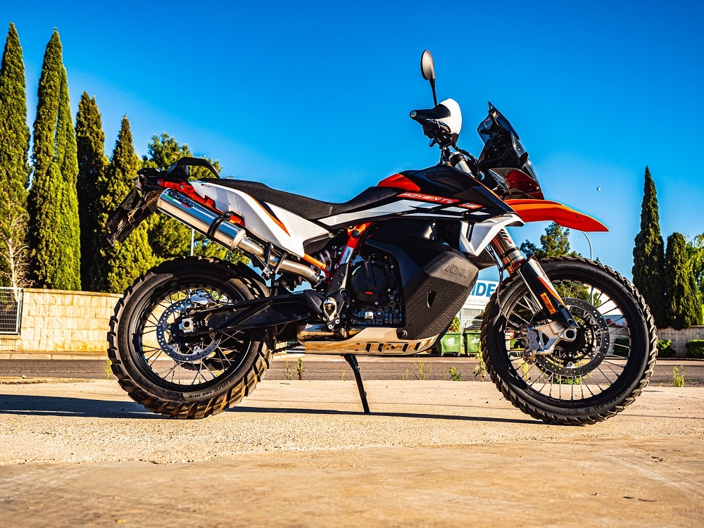 Scarico compatibile con Husqvarna Norden 901 2022-2024, M3 Inox , Terminale di scarico racing, con raccordo, senza omologazione