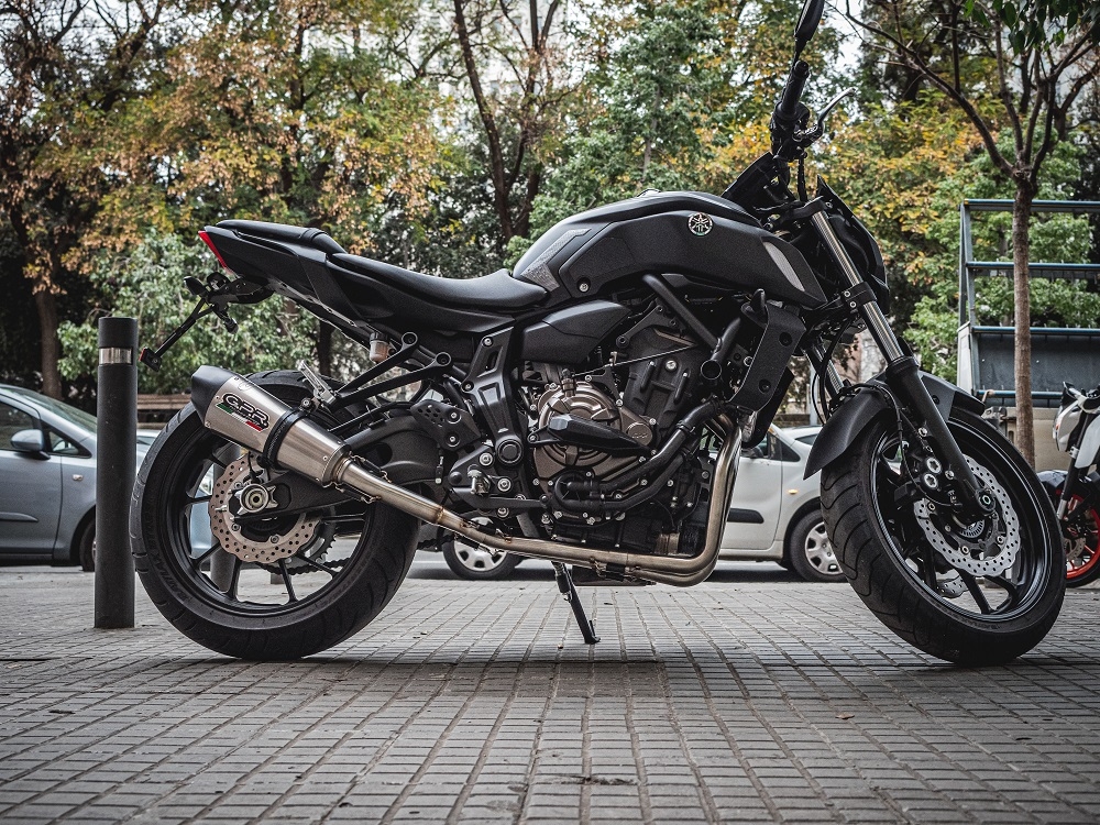Scarico compatibile con Yamaha Mt-07 2017-2020, GP Evo4 Titanium, Scarico completo omologato,fornito con db killer estraibile,catalizzatore e collettore