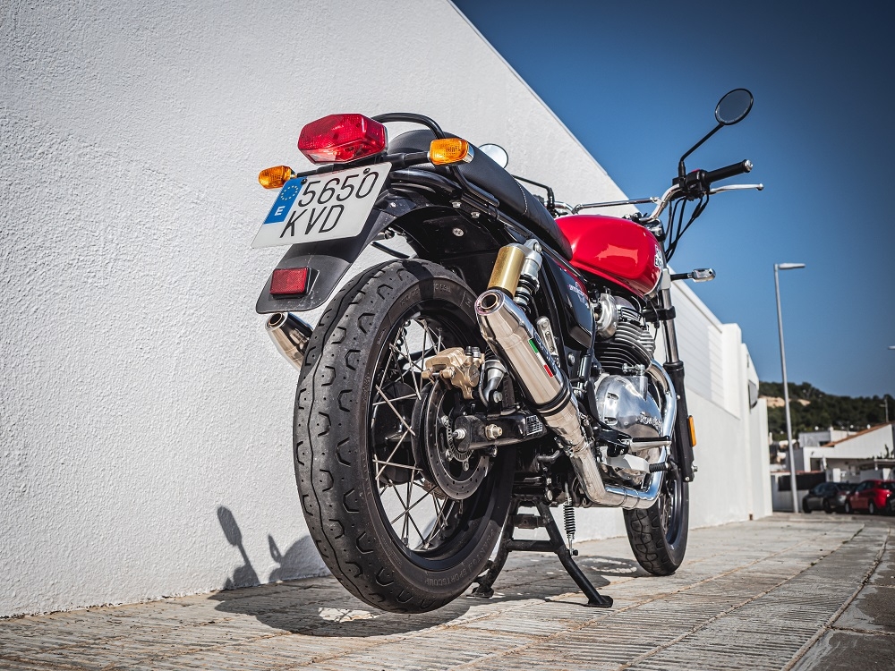 Scarico compatibile con Royal Enfield Interceptor 650 2019-2020, Deeptone Inox, Coppia di terminali di scarico omologati, forniti con db killer removibile, catalizzatori e raccordi specifici