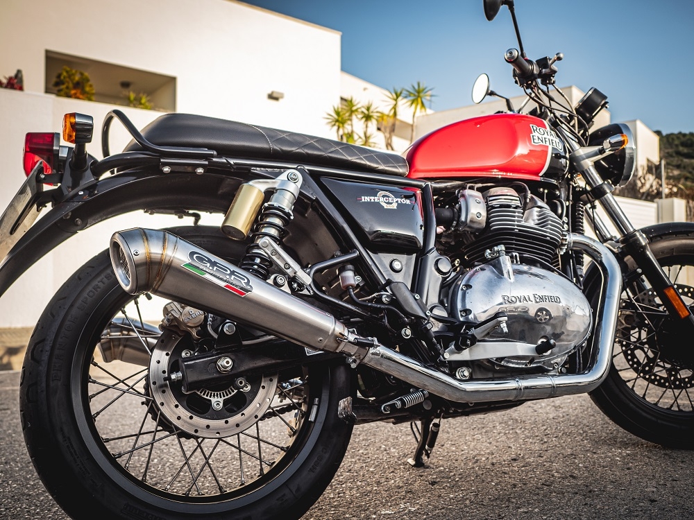 Scarico compatibile con Royal Enfield Continental 650 2019-2020, Powercone Evo, Coppia di terminali di scarico omologati, forniti con db killer removibile, catalizzatori e raccordi specifici
