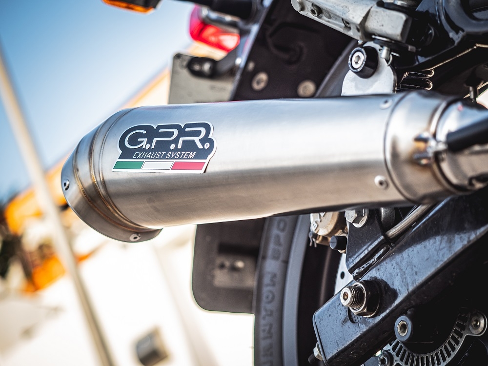 Scarico compatibile con Royal Enfield Continental 650 2019-2020, Powercone Evo, Coppia di terminali di scarico omologati, forniti con db killer removibile, catalizzatori e raccordi specifici