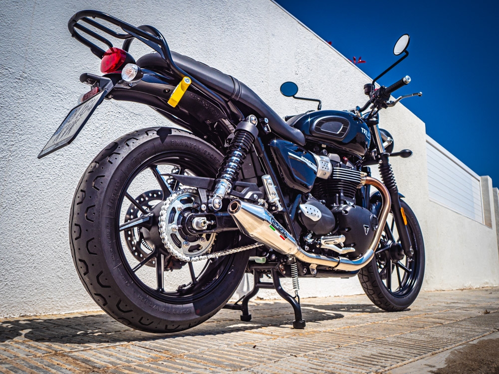 Scarico compatibile con Triumph Street Twin 900 2020-2021, Vintacone, Coppia di terminali di scarico omologati, forniti con db killer removibili e raccordi specifici