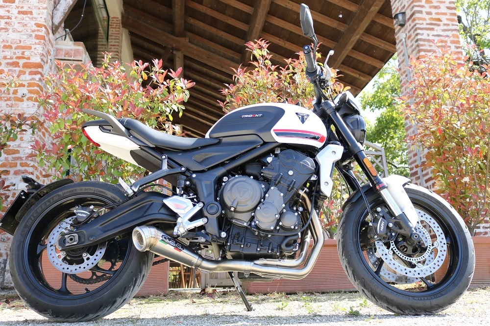 Scarico compatibile con Triumph Trident 660 2021-2024, Powercone Evo, Scarico completo racing, fornito con db killer estraibile e collettore, non conforme per uso stradale