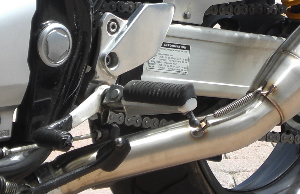 Scarico compatibile con Yamaha Xjr 1300 1999-2006, Trioval, Coppia di terminali di scarico omologati, forniti con db killer removibili e raccordi specifici