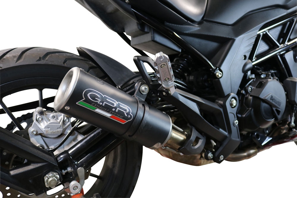 Scarico compatibile con Benelli 502 C 2021-2024, M3 Black Titanium, Scarico omologato, silenziatore con db killer estraibile e raccordo specifico