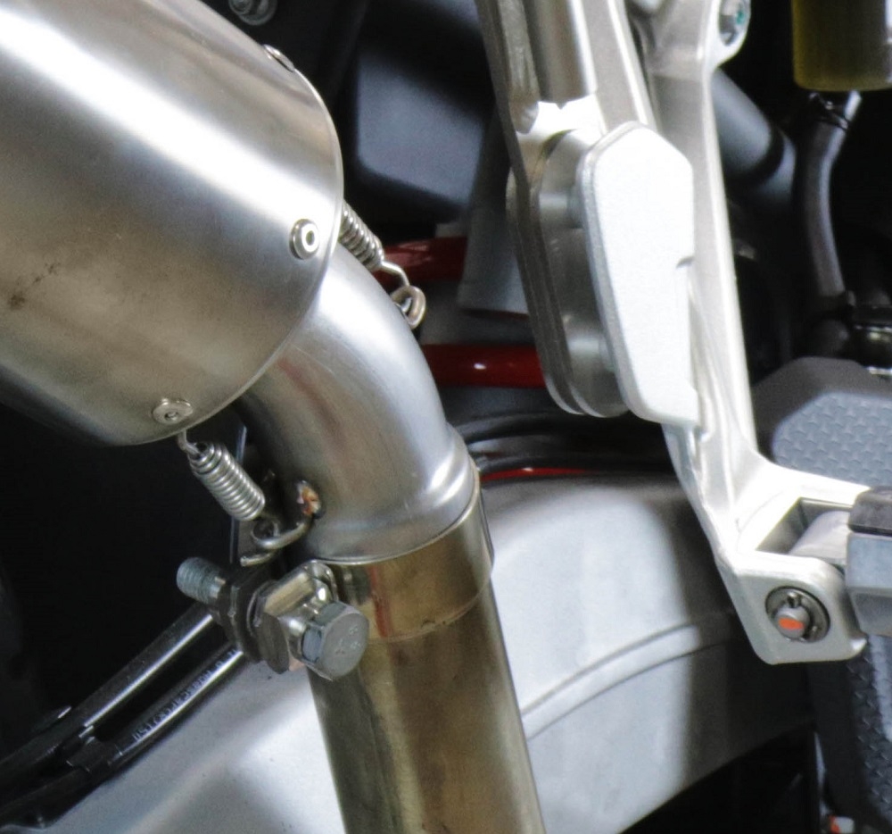 Scarico compatibile con Aprilia Tuareg 660 2021-2024, GP Evo4 Poppy, Scarico omologato, silenziatore con db killer estraibile e raccordo specifico