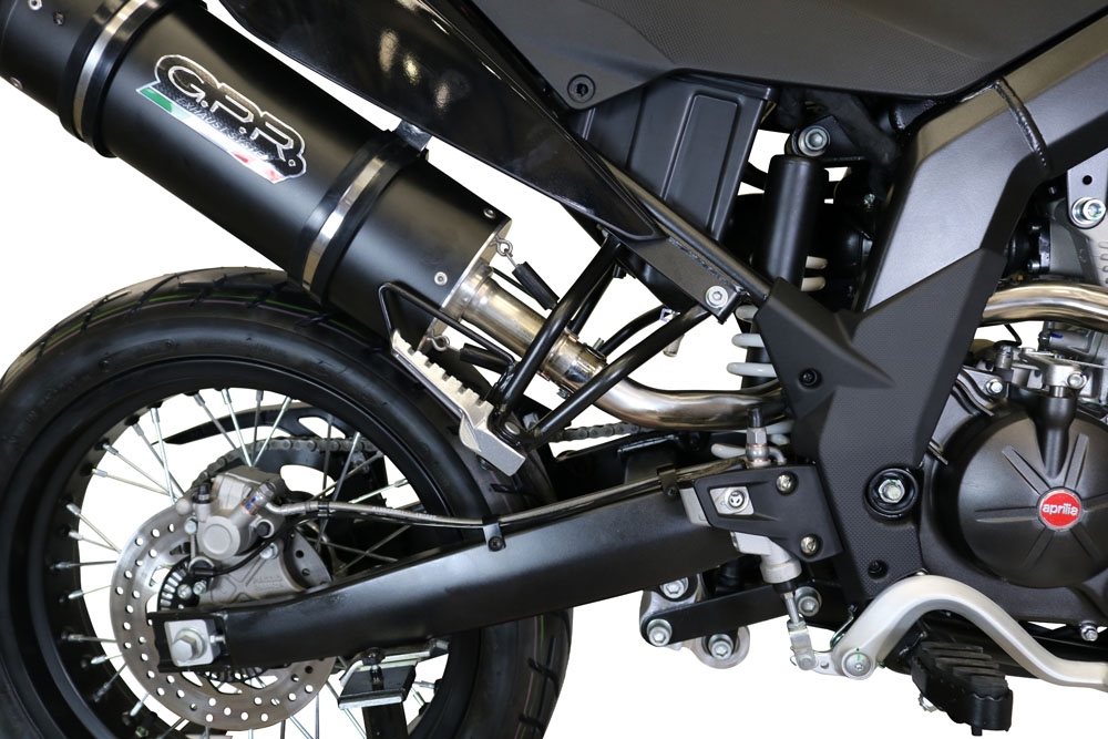 Scarico compatibile con Aprilia Sx 125 2018-2020, Furore Evo4 Nero, Terminale di scarico omologato, fornito con db killer estraibile, catalizzatore e raccordo specifico