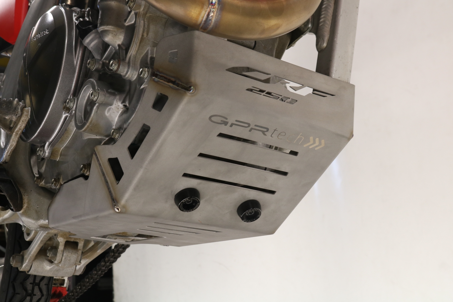 Titanium Skid plate GPR TECH compatible with  Benelli Trk 502 X 2021/2024 e5