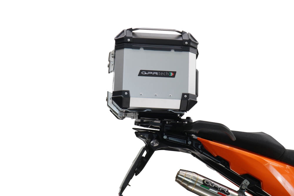 TOP CASE - BAULETTO GPR TECH COMPATABILE CON Ktm Adventure 890 - 890 R Rally 2020/2024 e5 GPR TECH BAULETTO TOP CASE ALPI-TECH 55 LT COLORE ARGENTO CON PIASTRA SPECIFICA 