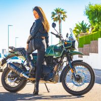 Scarico compatibile con Royal Enfield Himalayan 410 DIAM 42.5 2017-2020, Furore Evo4 Nero, Terminale di scarico omologato,fornito con db killer estraibile,catalizzatore e collettore