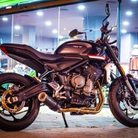 Scarico compatibile con Triumph Trident 660 2021-2024, M3 Black Titanium, Scarico completo racing, fornito con db killer estraibile e collettore, non conforme per uso stradale