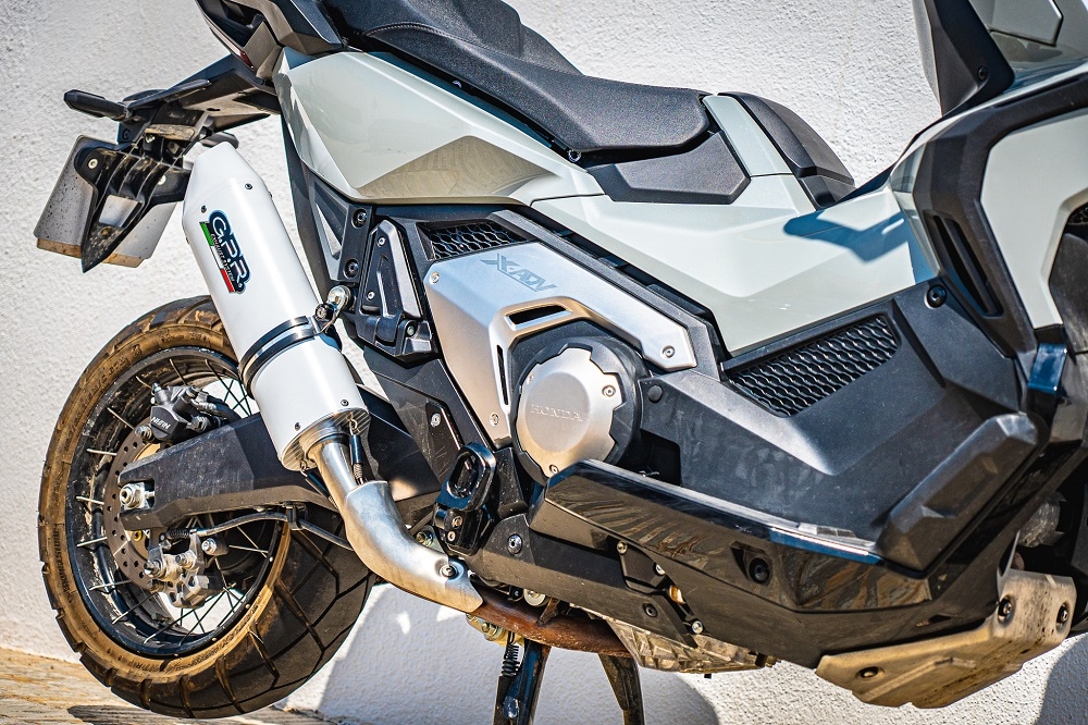 Scarico compatibile con Honda X-Adv 750 2016-2020, Albus Evo4, Scarico omologato, silenziatore con db killer estraibile e raccordo specifico