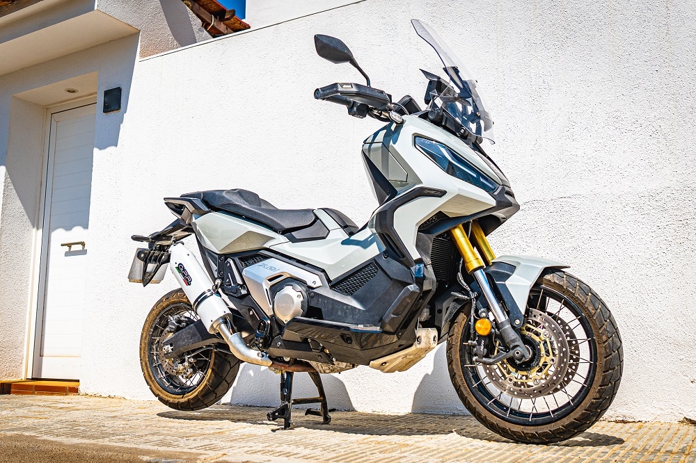 Scarico compatibile con Honda X-Adv 750 2016-2020, Albus Evo4, Scarico omologato, silenziatore con db killer estraibile e raccordo specifico
