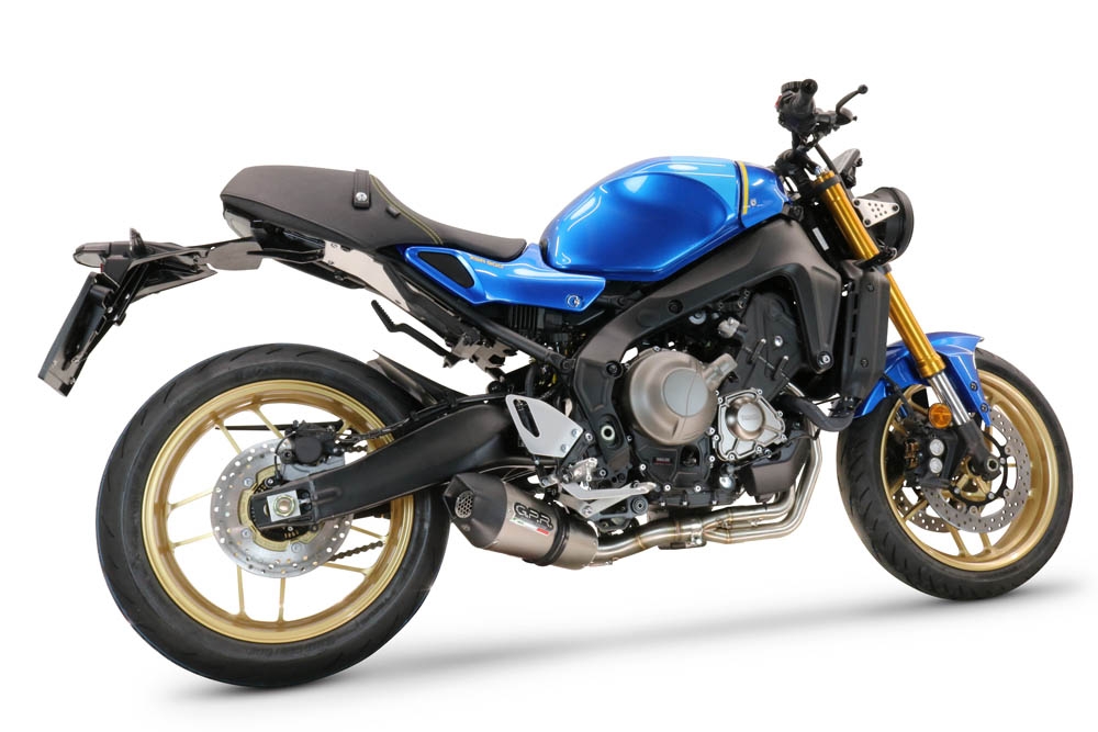 Scarico compatibile con Yamaha XSR900 2022-2024, Gpe Ann. titanium, Scarico completo racing, fornito con db killer estraibile e collettore, non conforme per uso stradale