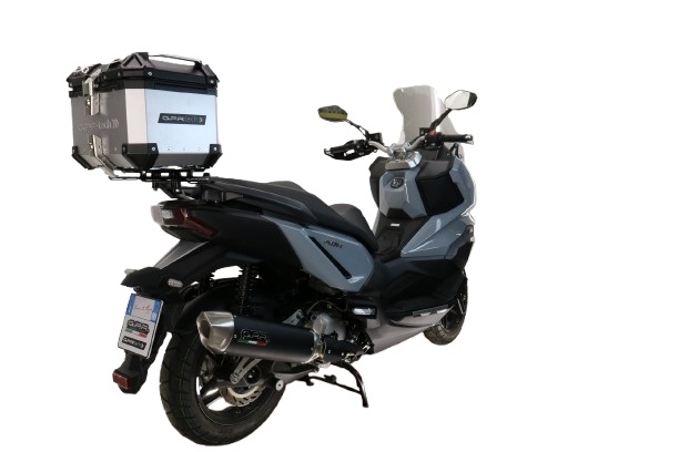 TOP CASE - BAULETTO GPR TECH COMPATABILE CON Bmw G 310 Gs 2017/2021 e4 GPR TECH BAULETTO TOP CASE ALPI-TECH 26 LT, COLORE ARGENTO CON PIASTRA SPECIFICA 