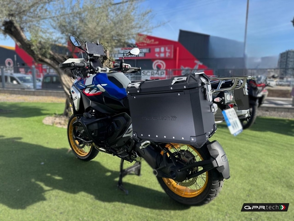 GPR TECH COMPATABILE CON BMW R 1300 GS Adventure 2023/2025 GPR TECH COPPIA DI VALIGIE LATERAL,I COLORE NERO, SERIE ALPI-TECH 38 LT. + 38 LT. CON TELAIO SPECIFICO 