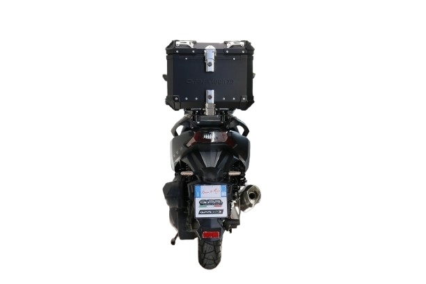 TOP CASE - BAULETTO GPR TECH COMPATABILE CON Bmw G 310 Gs 2017/2021 e4 GPR TECH BAULETTO TOP CASE ALPI-TECH 35 LT. COLORE NERO CON PIASTRA SPECIFICA 
