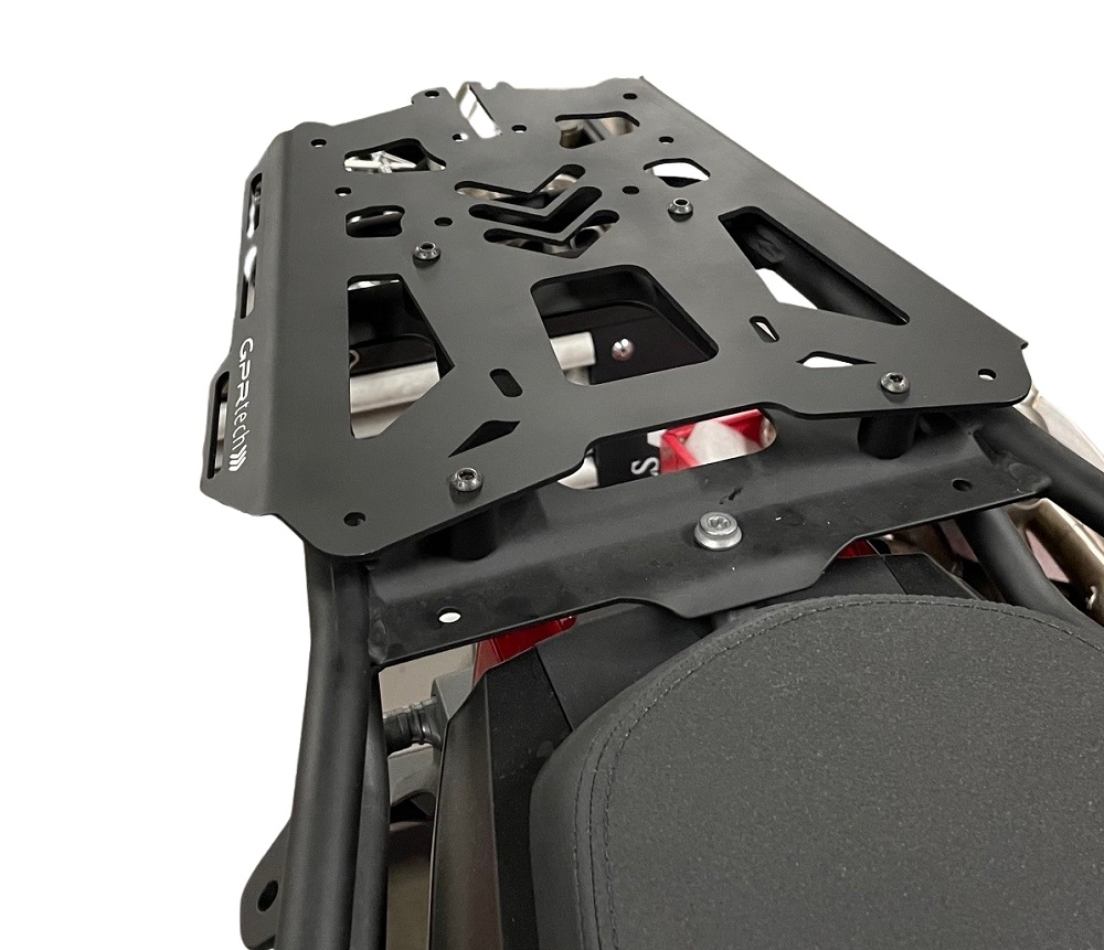 TOP CASE - BAULETTO GPR TECH COMPATABILE CON Voge 625DSX 2024/2026 e5 GPR TECH BAULETTO TOP CASE ALPI-TECH 55 LT COLORE ARGENTO CON PIASTRA SPECIFICA 