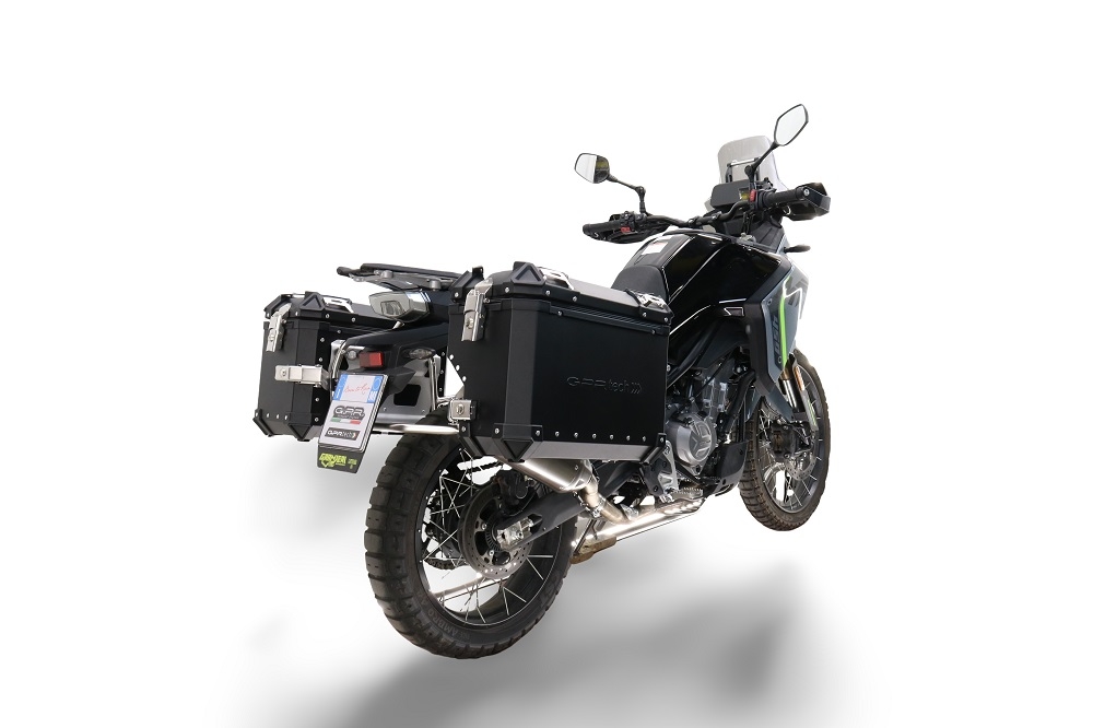 GPR TECH COMPATABILE CON Cf Moto 650 Mt 2019/2020 e4 GPR TECH COPPIA DI VALIGIE LATERAL,I COLORE NERO, SERIE ALPI-TECH 38 LT. + 38 LT. CON TELAIO SPECIFICO 
