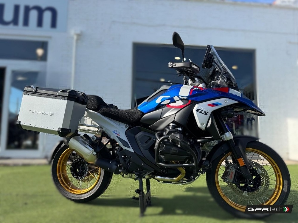 GPR TECH COMPATABILE CON BMW R 1300 GS Adventure 2023/2025 GPR TECH COPPIA DI VALIGIE LATERALI ARGENTO ALPI-TECH 38 LT. + 38 LT. CON TELAIO SPECIFICO 