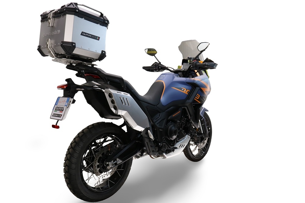 GPR TECH COMPATABILE CON Zontes 703 F 2025/2026 GPR TECH BAULETTO TOP CASE ALPI-TECH 35 LT. COLORE ARGENTO CON PIASTRA SPECIFICA 
